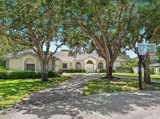 3 SE Loggerhead Lane, Tequesta, FL 33469