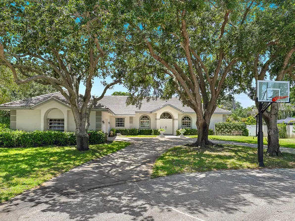 3 SE Loggerhead Lane, Tequesta, FL 33469