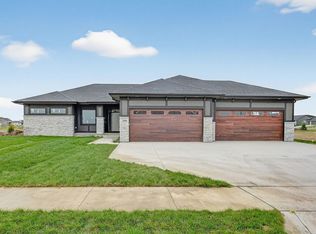 3794 NW 183rd St, Clive, IA 50325