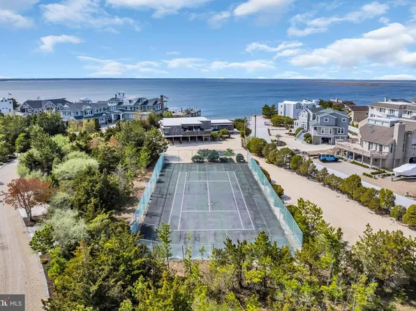 128 Long Beach Blvd, Beach Haven, NJ 08008