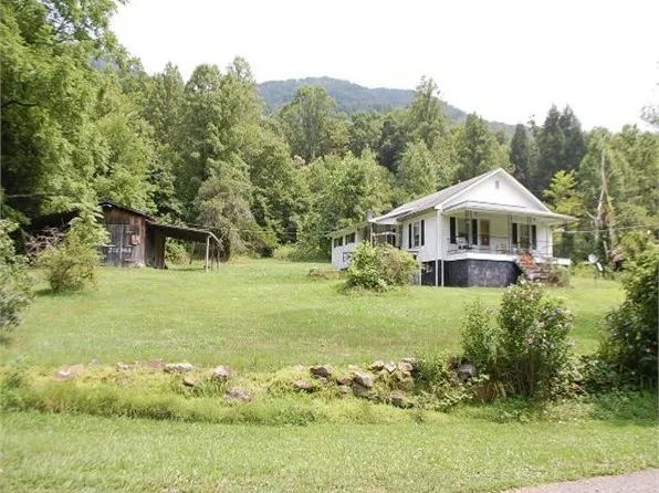 4606 Ocoonita Rd, Jonesville, VA 24263