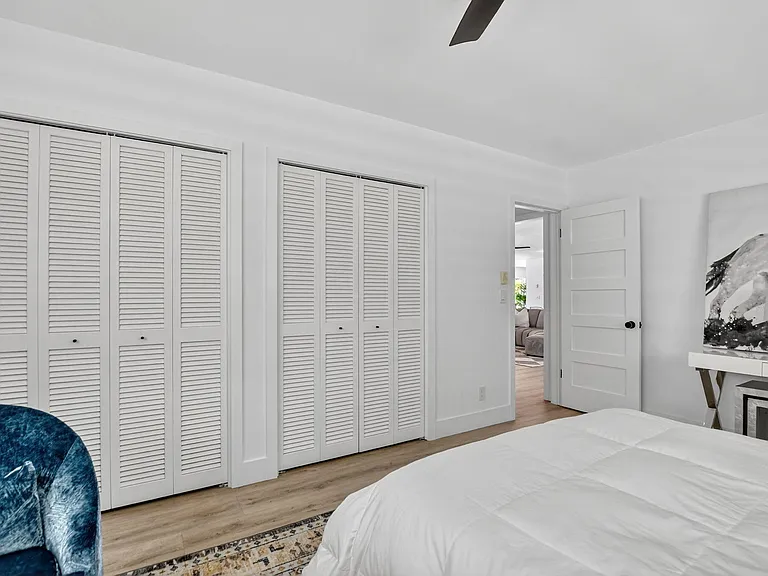 891 SW Hickory Ter — Photo 30