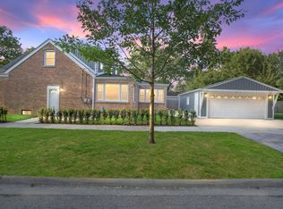 122 N Maple St, Mount Prospect, IL 60056