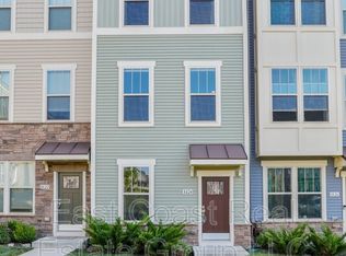 8824 Shady Pines Dr, Frederick, MD 21704