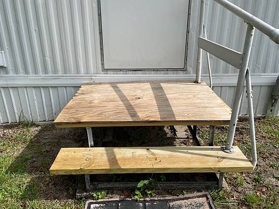 4th image of 3323 NE 14th St Lot B16