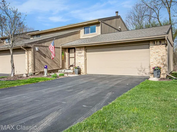 4365 S Meadow Dr, Waterford, MI 48329