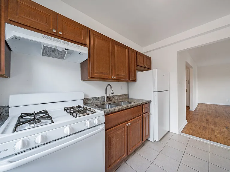 72-61 150th St #1CC — Photo 8