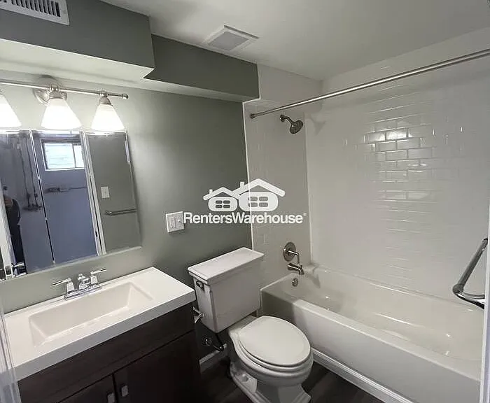 9812 Balboa Dr — Photo 4