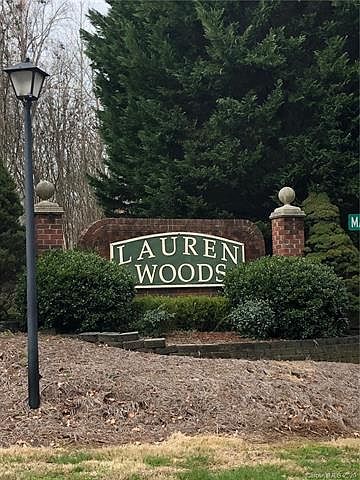2nd image of 715 Crystal Lynn Dr