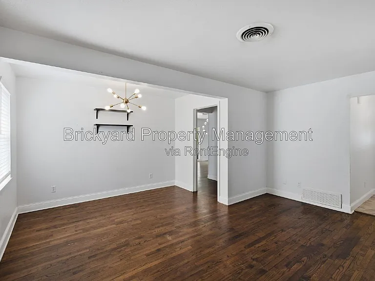 4126 Justice Ln — Photo 6