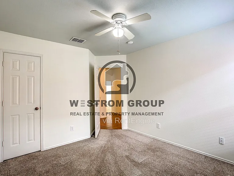 10200 Pear St — Photo 33