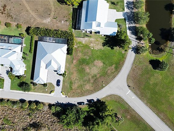 3rd image of 6057 Marsh Point Ln