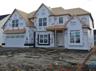 145 Taylors Mill Cir, Perrysburg, OH 43551