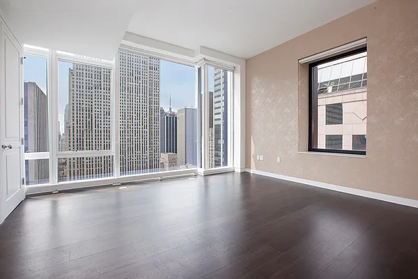 Rented by Jade Stone Real Estate Consulting | media 10