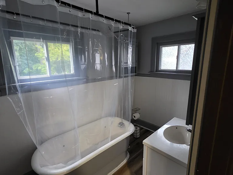 438 Emerick St — Photo 11