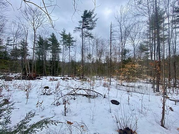 3rd image of 1186 Middle Road