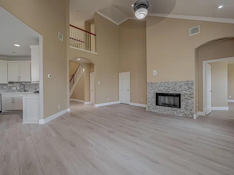14026 Shamrock Park Ln — Photo 6