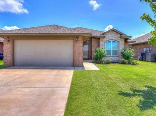 18316 Camborne Ave, Edmond, OK 73012