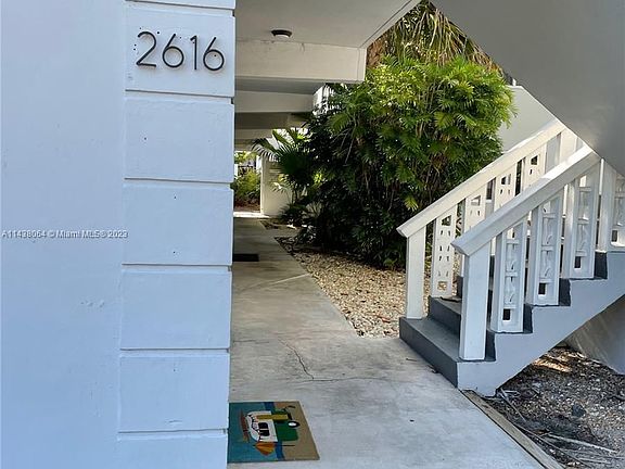 2nd image of 2616 NE 14th Ave APT 5