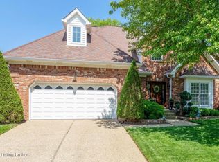 10105 Ivybridge Cir, Louisville, KY 40241