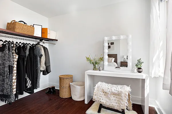 Sold by Compass | media 13