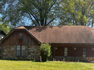 3988 Silverleaf Rd, Memphis, TN 38115