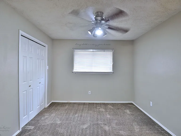 5273 Sherbrooke Ln — Photo 17