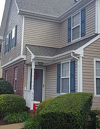 2nd image of 516 Willow Green Ct
