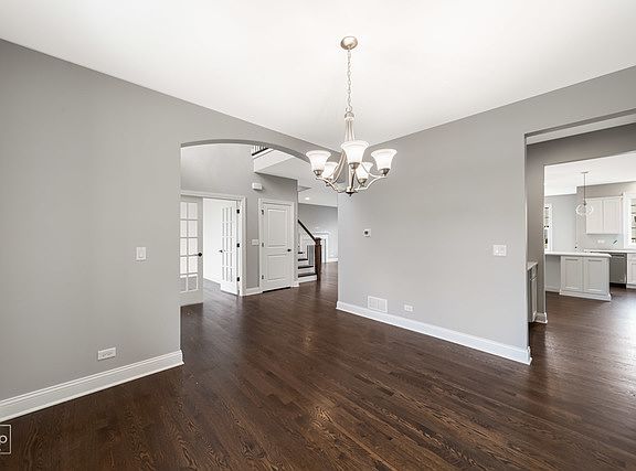 4th image of 502 W Dorset Ave