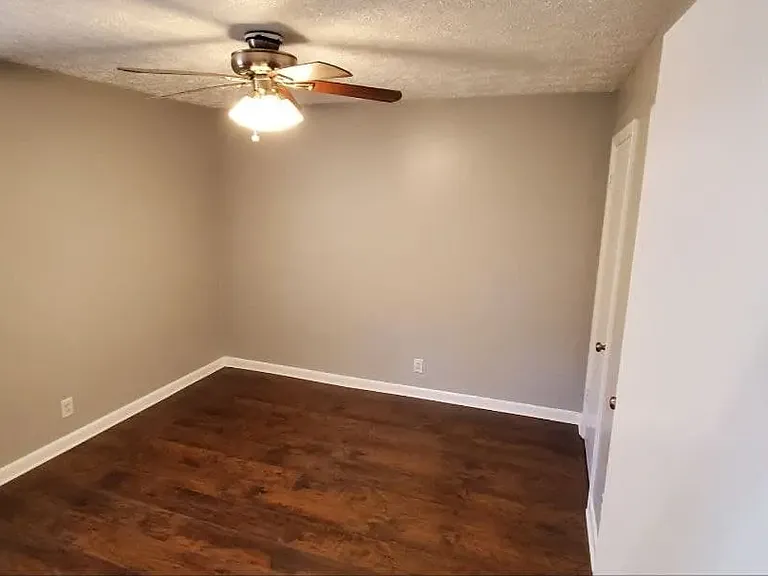 3278 Niagara Ct — Photo 12