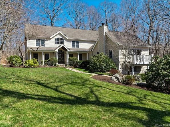 39 Powder Horn Hill Rd