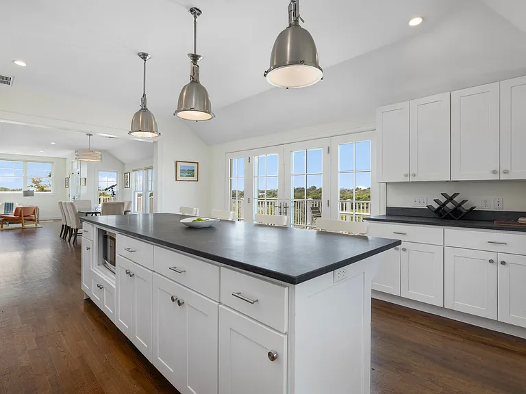 21 Ocean Heights Rd — Photo 8