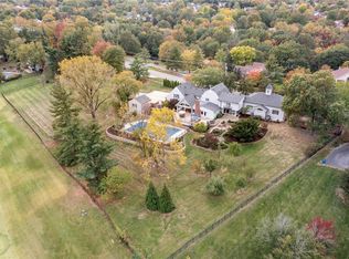 2654 Valley Rd, Chesterfield, MO 63005