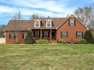 201 Ivanhoe Ct, Murfreesboro, TN 37127