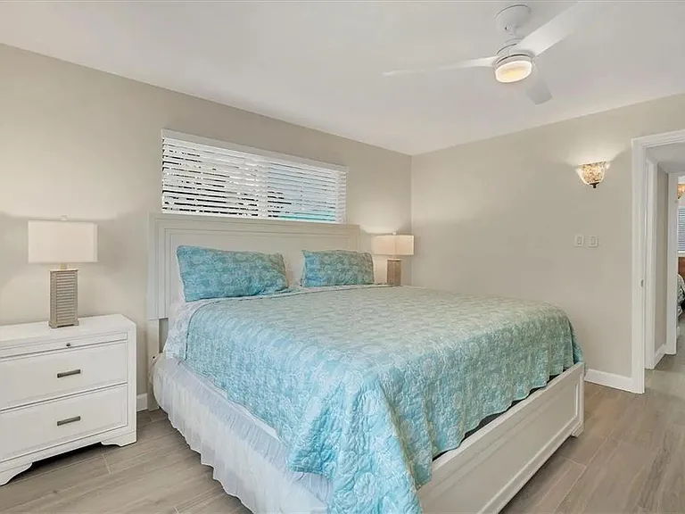6006 Midnight Pass Rd #36 — Photo 15