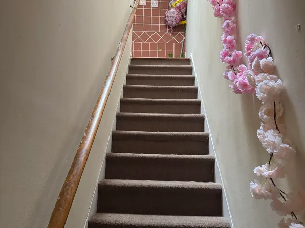 191 Grant Avenue image 3 of 34