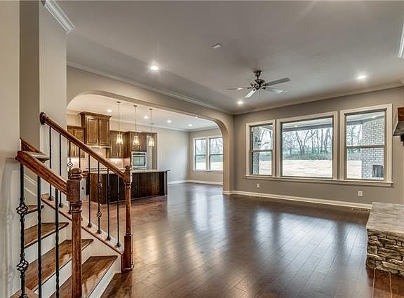 4th image of 4159 Old Light Cir #610-lot 610