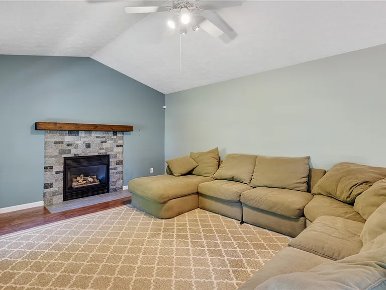 40 Alverstone Way — Photo 21