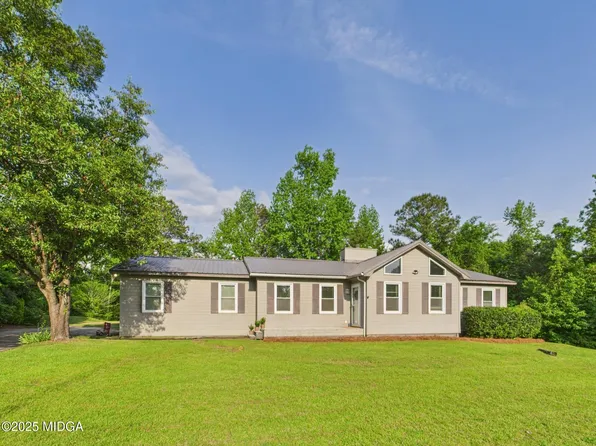 121 Girl Scout Rd, Lizella, GA 31052