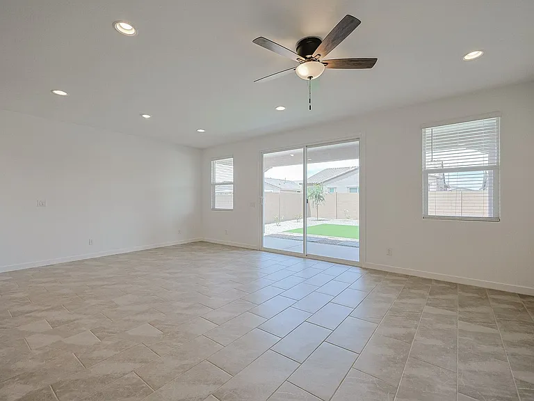 7832 W Hide Trl — Photo 9