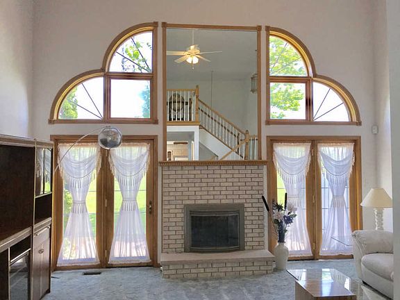 2nd image of 19327 Lisadell Dr