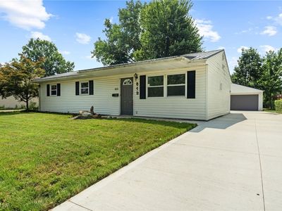 819 Baldwin Ave, Elyria, OH, 44035