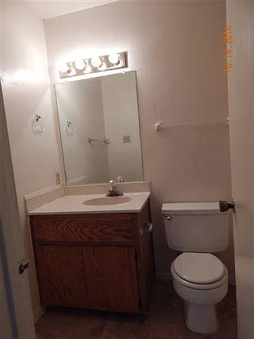 2 bed, 850 sqft, $925 — Photo 4