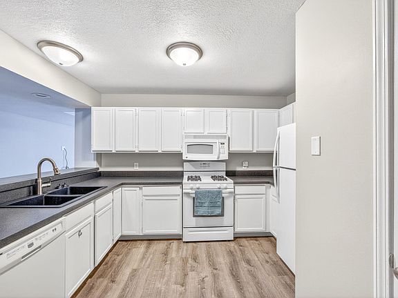 2nd image of 1606 Winter Creek Ct