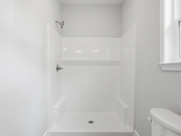 2588 Kingston Rd — Photo 16