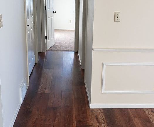 5th image of 2721-2721A Bowen St