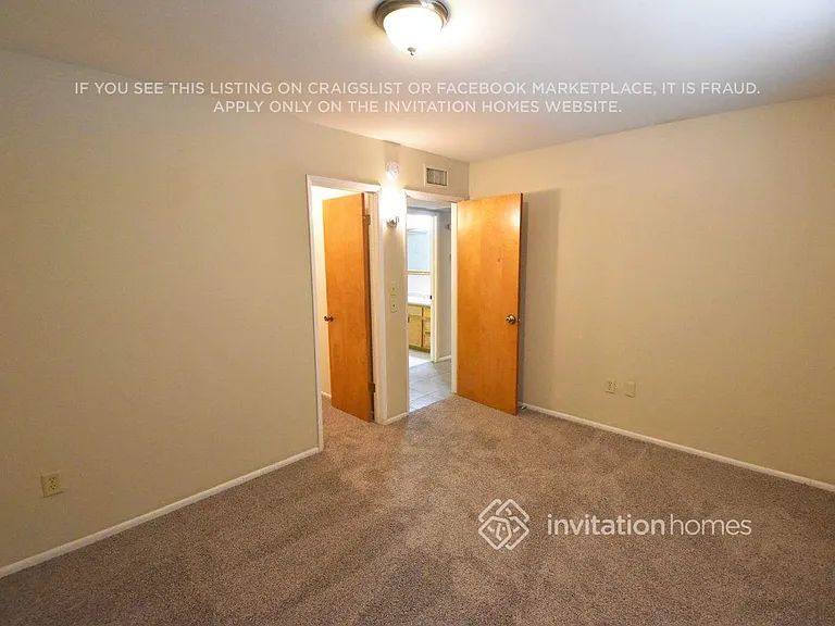 12801 N 112th Ave — Photo 9