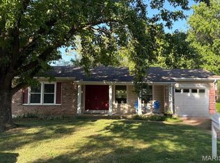 73 Kelly Leaf Dr, Saint Peters, MO