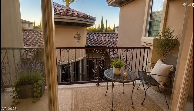 11392 Vernazza Ct — Photo 14