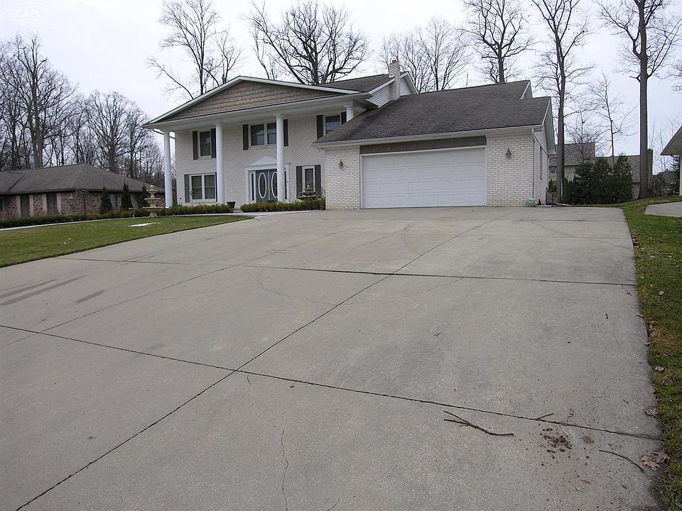 2nd image of 6362 Kings Pointe Rd